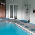 Mediterranes Gelbes Haus Pool Sauna Апартаменты
