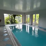 Mediterranes Gelbes Haus Pool Sauna Апартаменты