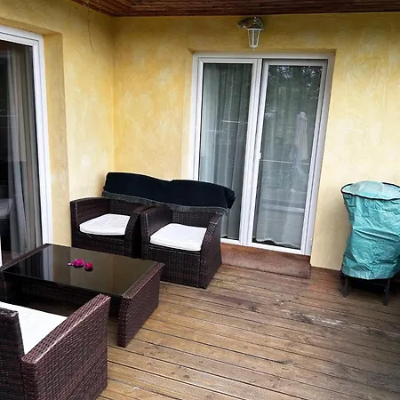 Mediterranes Gelbes Haus Pool Sauna *