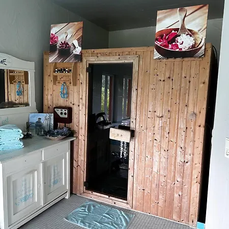 Apartamento Mediterranes Gelbes Haus Pool Sauna Konigheim