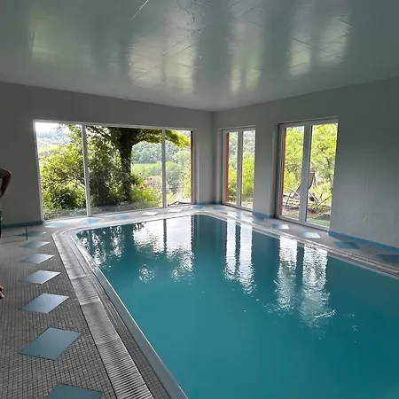 Mediterranes Gelbes Haus Pool Sauna Apartamento